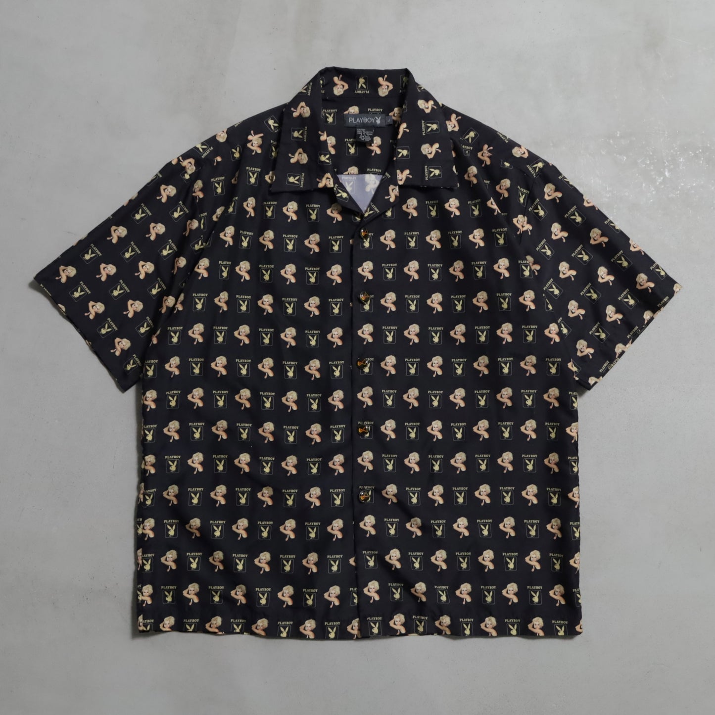 PLAYBOY ALL-OVER PATTERN S/S SHIRT (LARGE/MINT CONDITION)