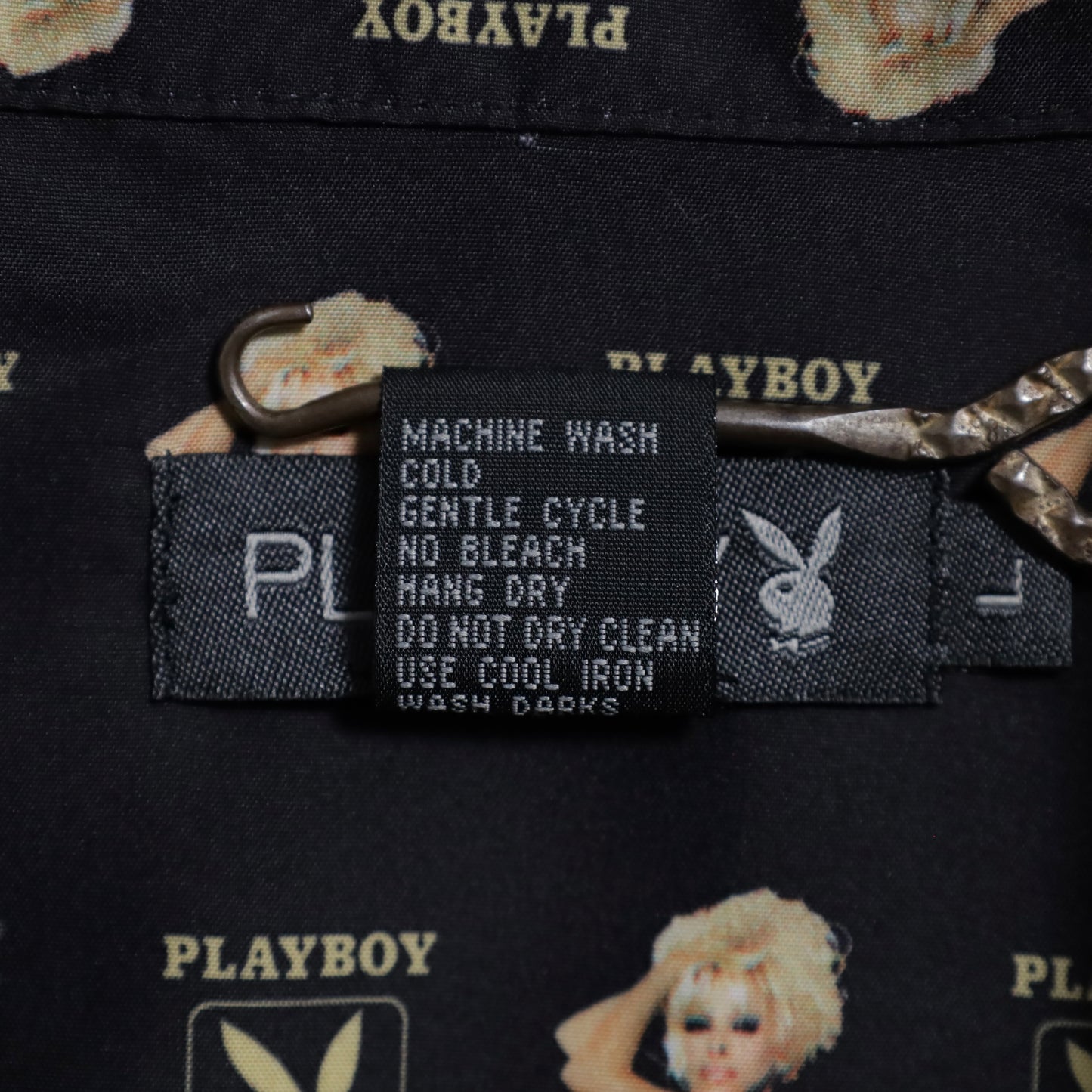PLAYBOY ALL-OVER PATTERN S/S SHIRT (LARGE/MINT CONDITION)