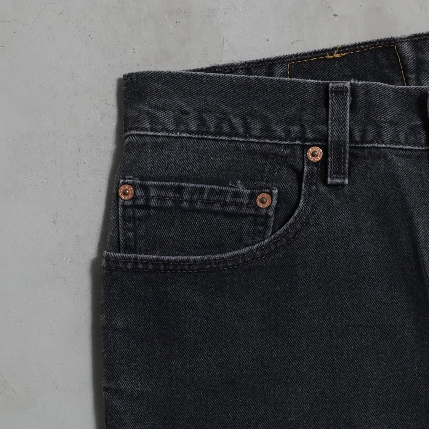 LEVI'S 505 BLACK DENIM PANTS (W33L32/GOOD CONDITION)