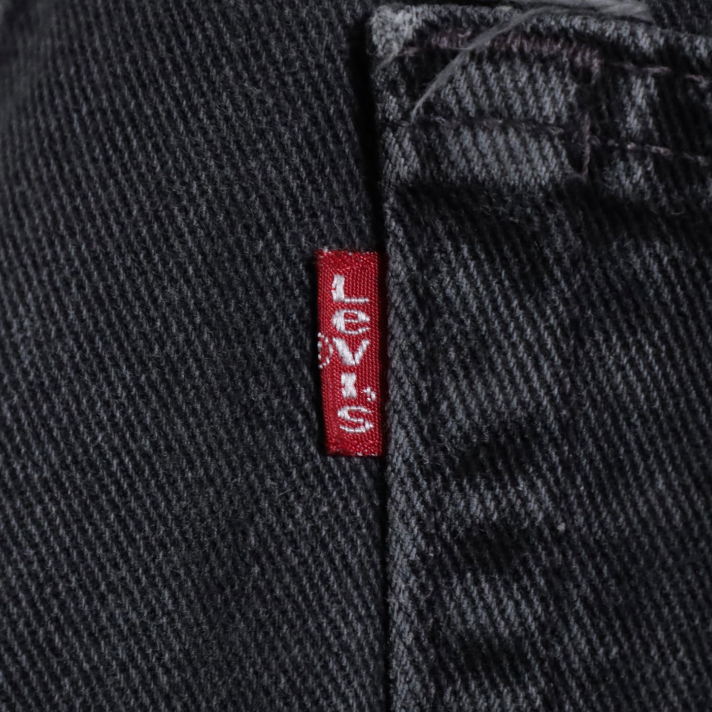 LEVI'S 505 BLACK DENIM PANTS (W33L32/GOOD CONDITION)
