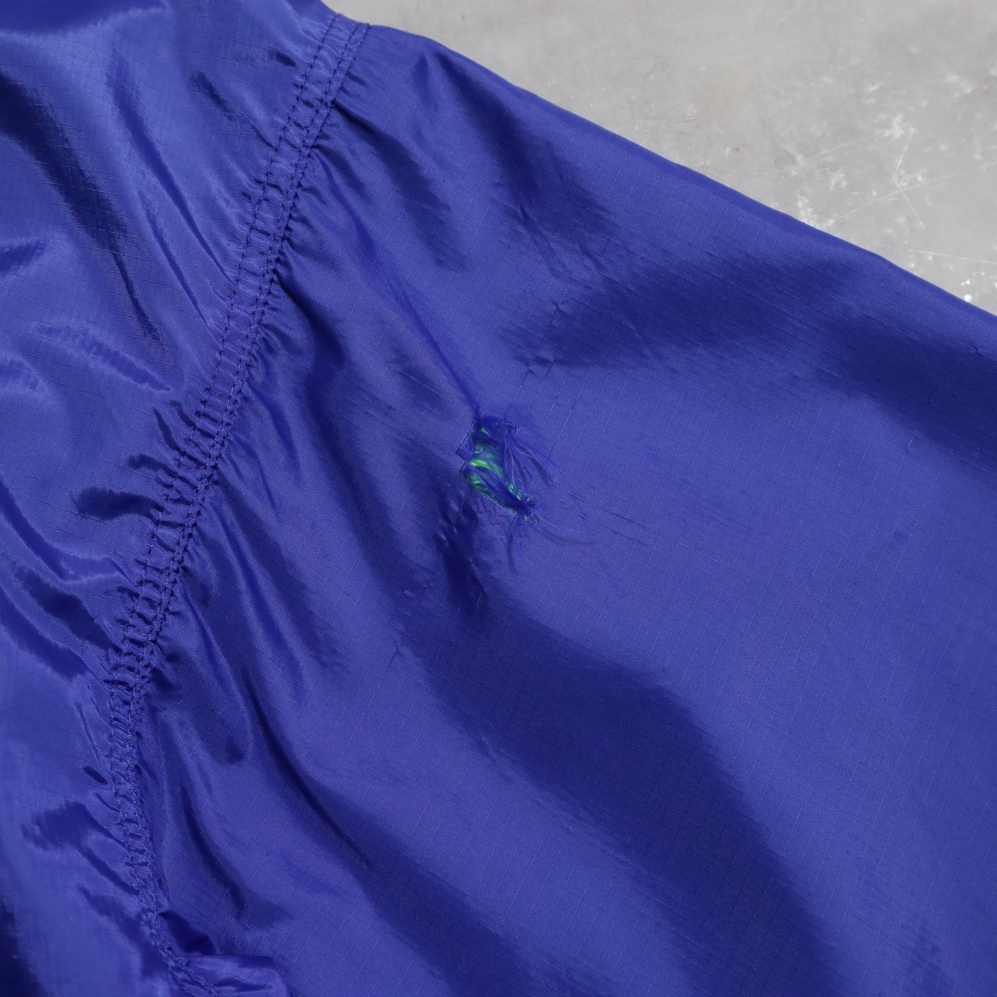 PATAGONIA NYLON REVERSIBLE PULLOVER JACKET (LARGE/GOOD CONDITION)