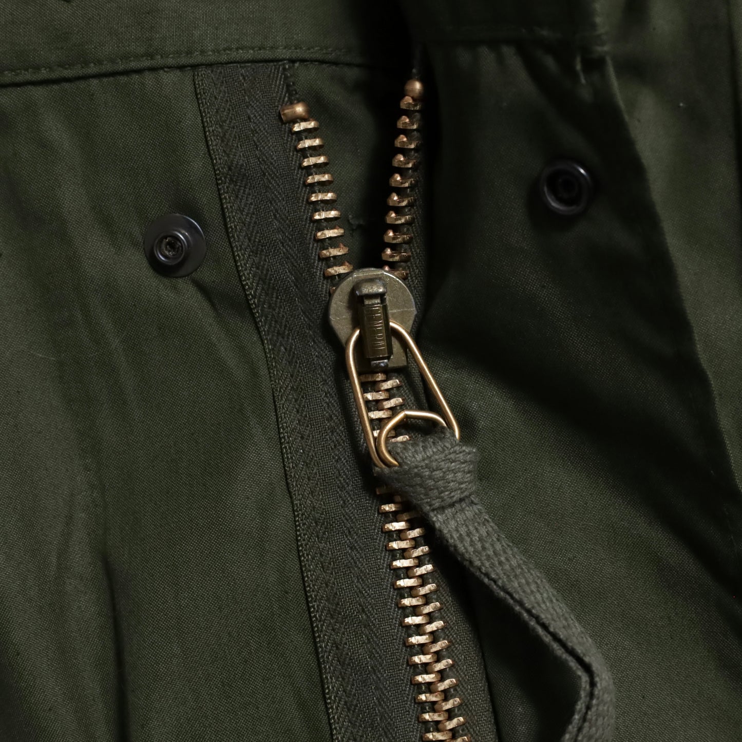 DEAD STOCK U.S.ARMY M-65 FIELD PARKA (LARGE)