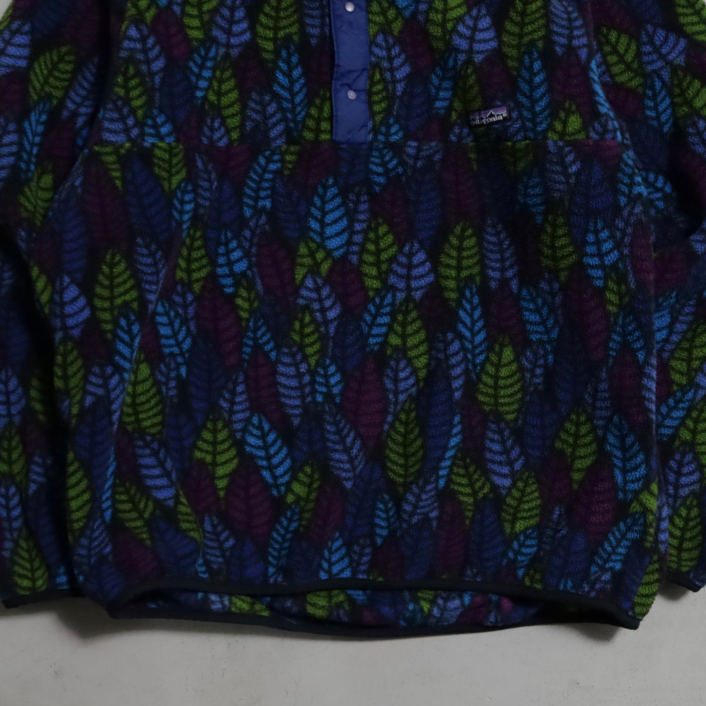 PATAGONIA LEAF PATTERN SNAP-T FLEECE JACKET (XLARGE/GOOD CONDITION)