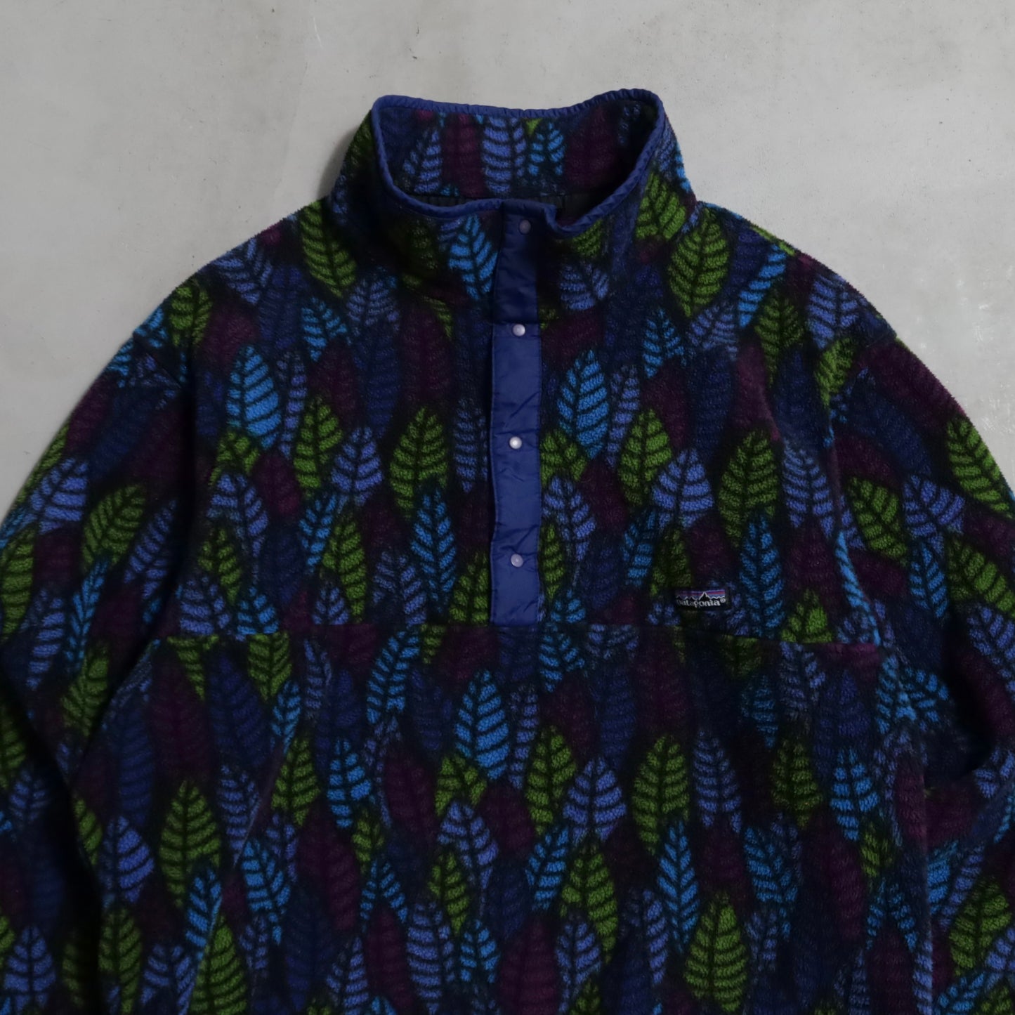PATAGONIA LEAF PATTERN SNAP-T FLEECE JACKET (XLARGE/GOOD CONDITION)