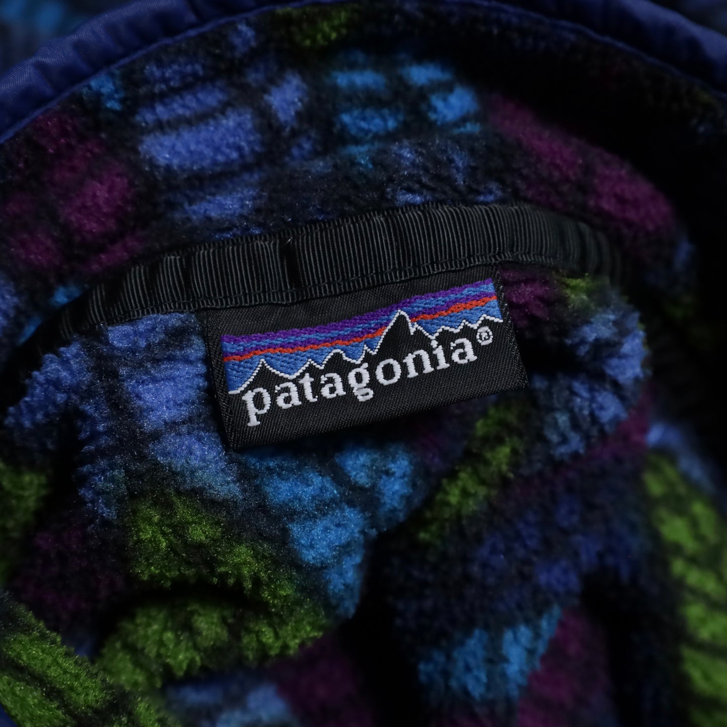 PATAGONIA LEAF PATTERN SNAP-T FLEECE JACKET (XLARGE/GOOD CONDITION)
