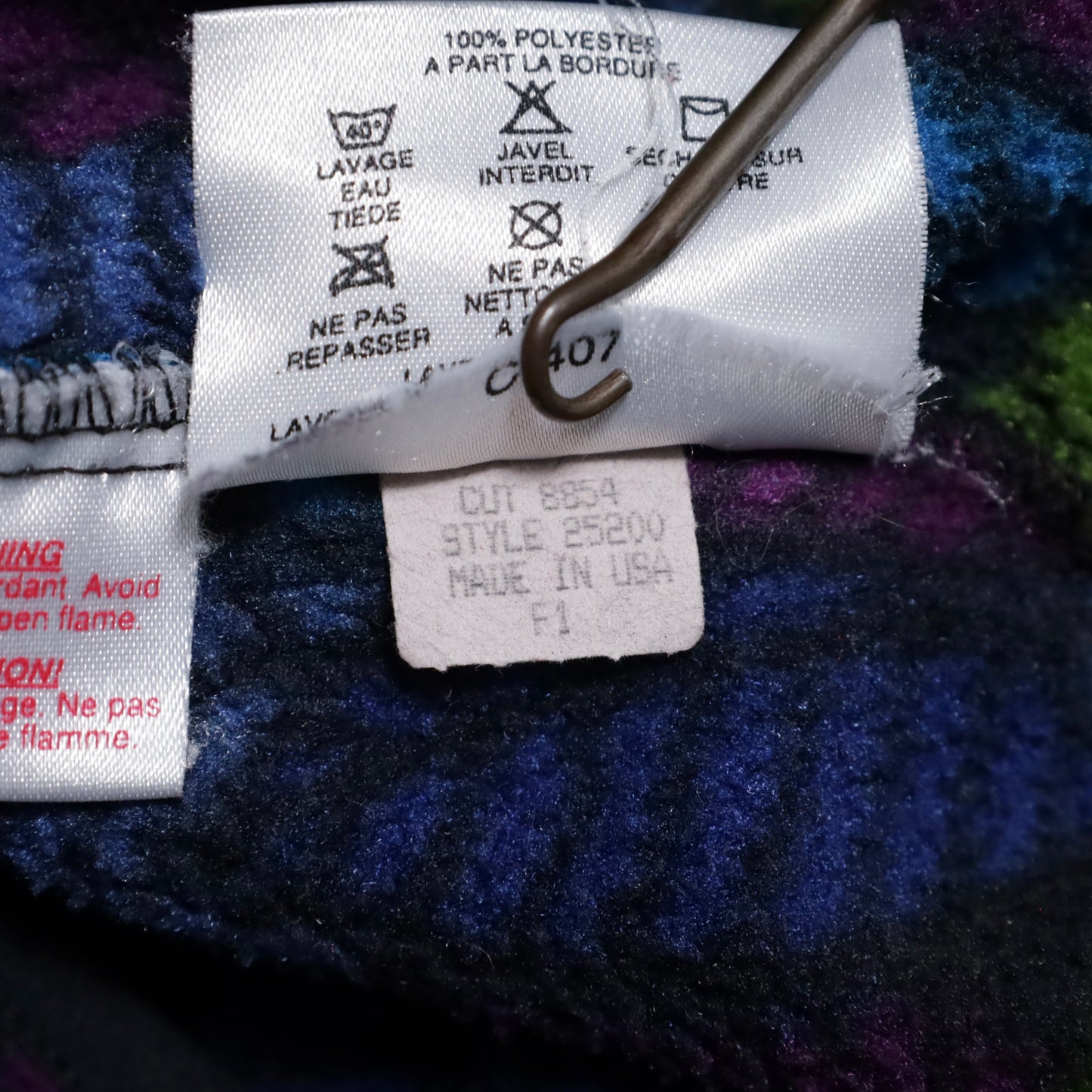 PATAGONIA LEAF PATTERN SNAP-T FLEECE JACKET (XLARGE/GOOD CONDITION)