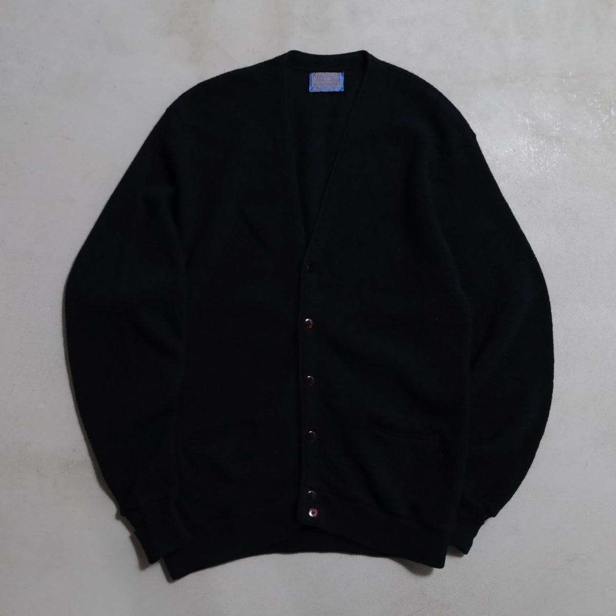 PENDLETON BLACK WOOL CARDIGAN (LARGE/GOOD CONDITION)
