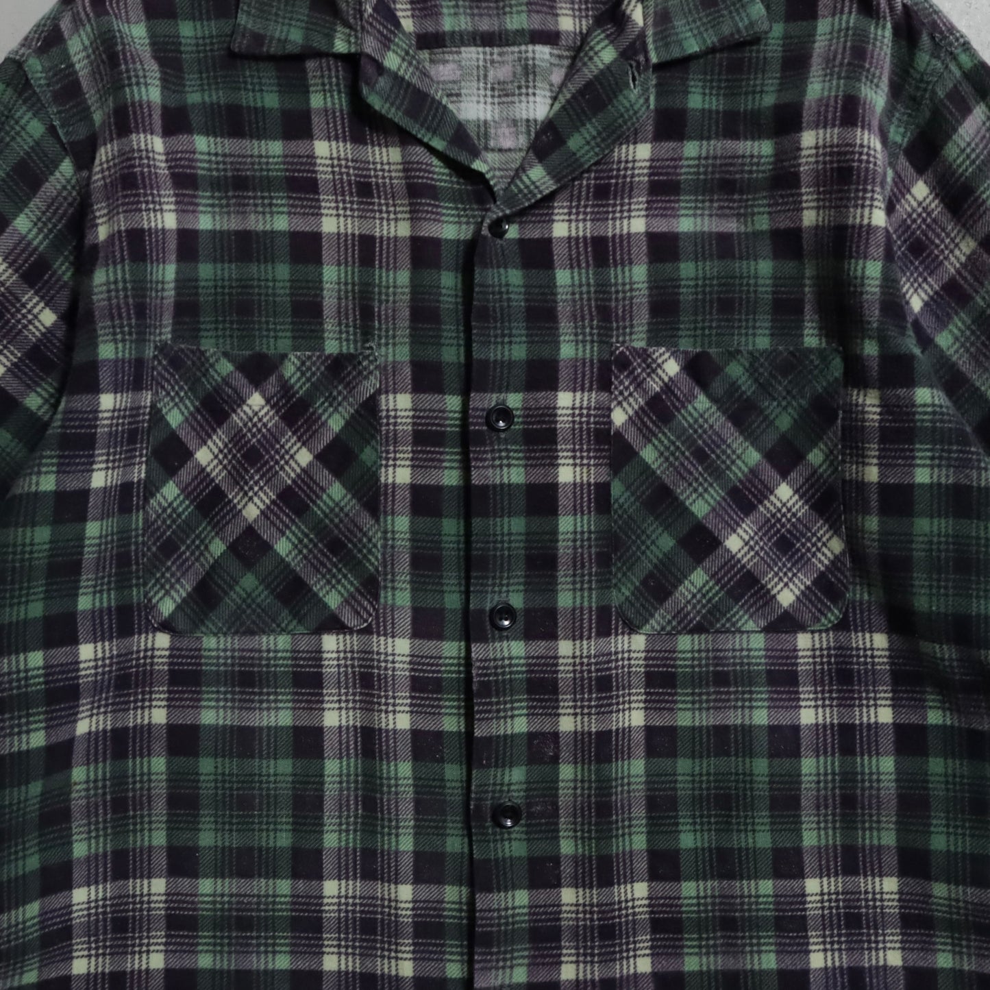 BIG MAC PLAID PRINT FLANNEL SHIRT (LARGE/GOOD CONDITION)