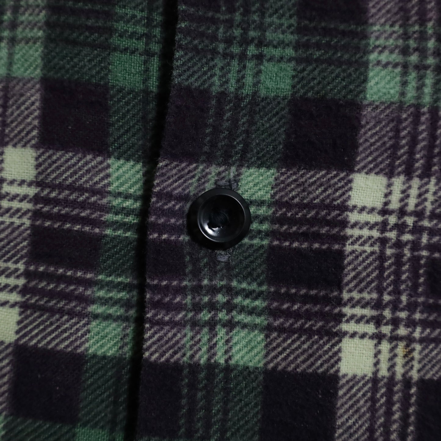 BIG MAC PLAID PRINT FLANNEL SHIRT (LARGE/GOOD CONDITION)