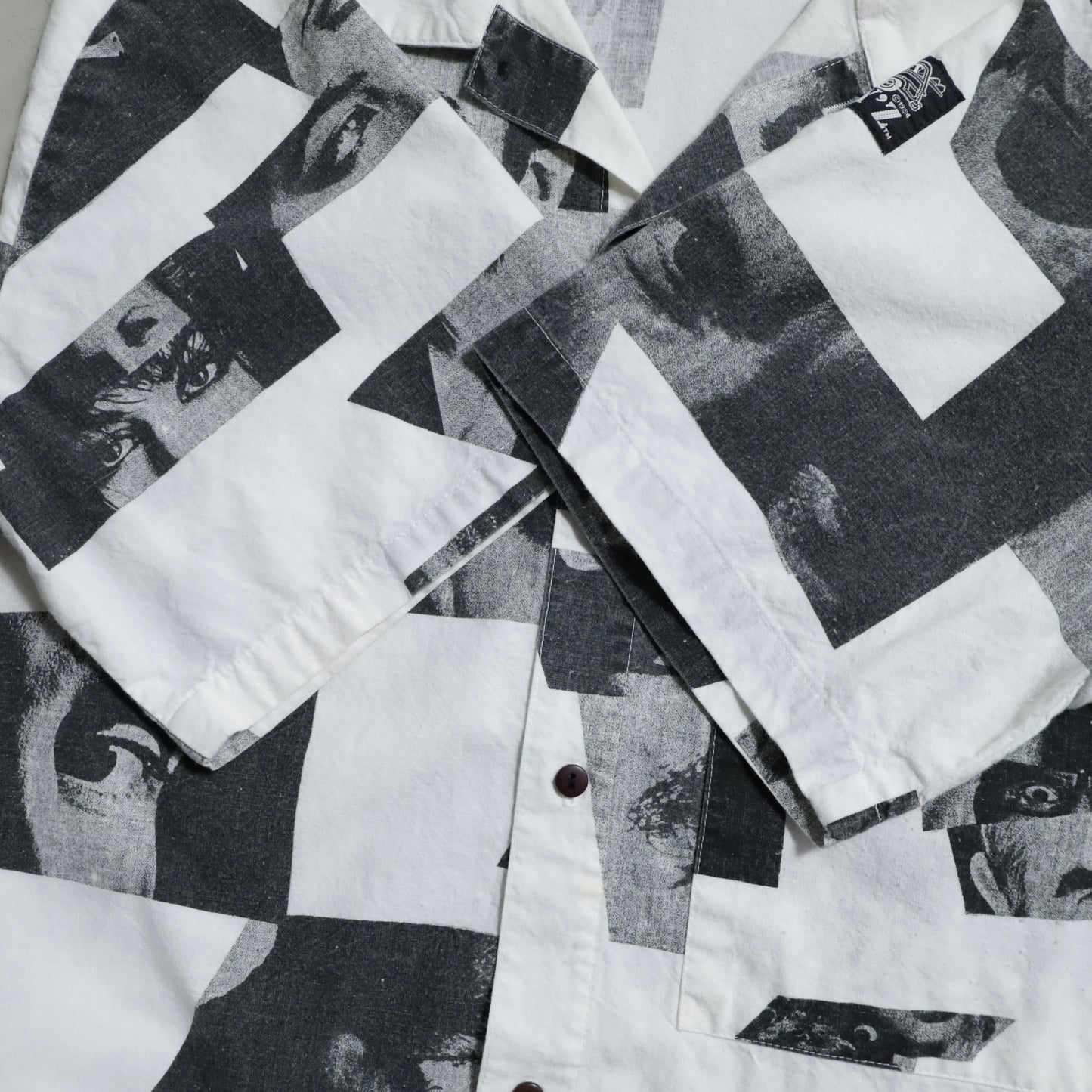 JIMMY'S ZOOM EYE COTTON S/S SHIRT (SMALL/GOOD CONDITION)