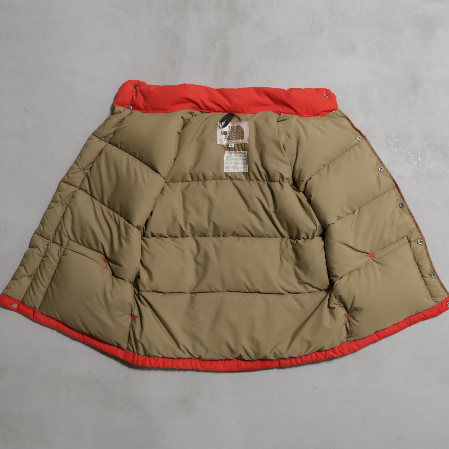 THE NORTH FACE DOWN VEST (MEDIUM/GOOD CONDITION)