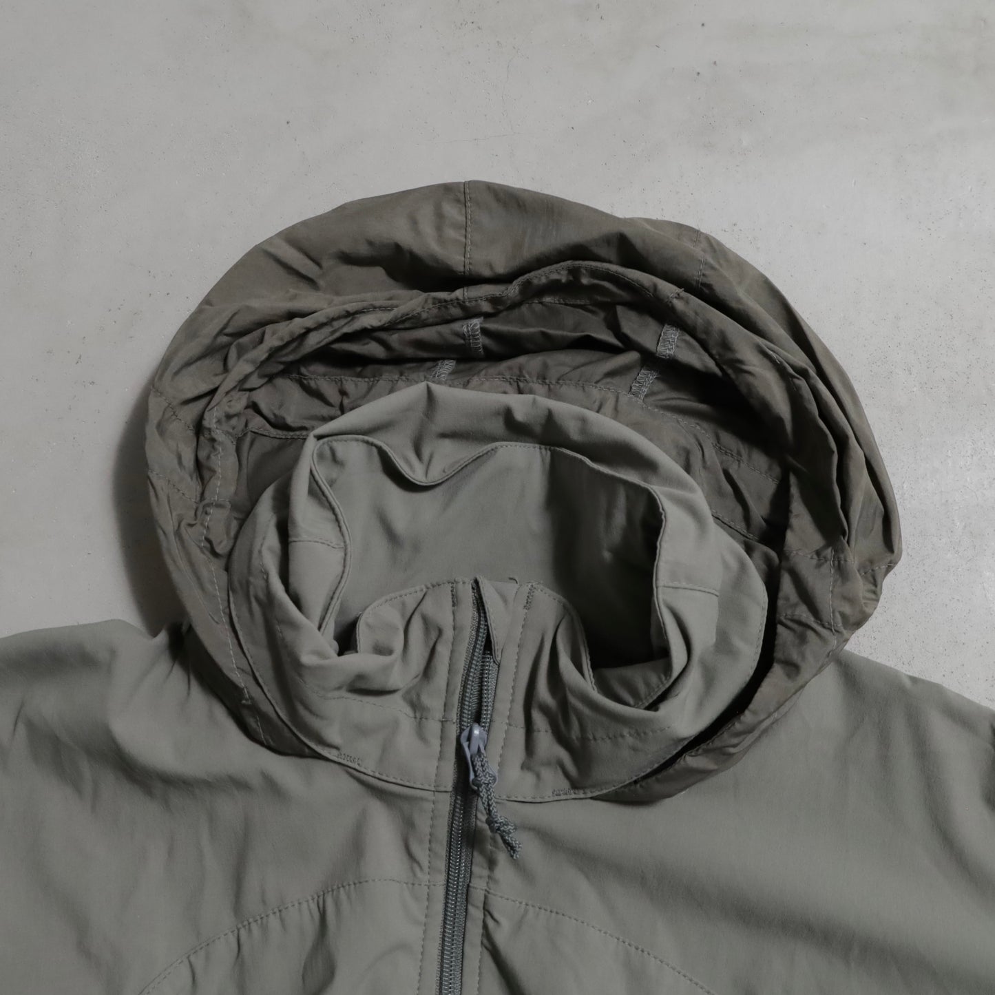 PATAGONIA MARS LEVEL5 SLINGSHOT JACKET (MEDIUM REGULAR/GOOD CONDITION)