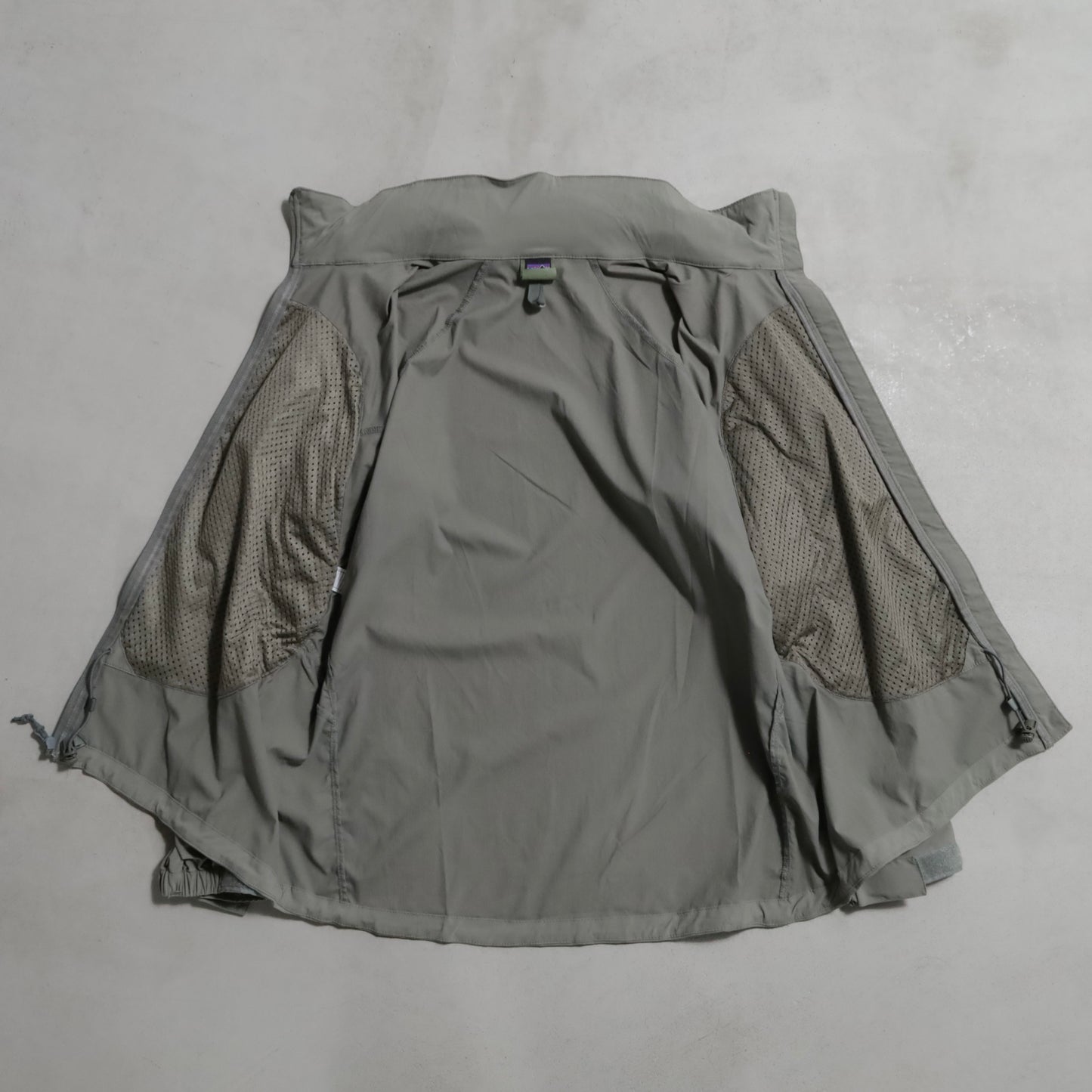 PATAGONIA MARS LEVEL5 SLINGSHOT JACKET (MEDIUM REGULAR/GOOD CONDITION)