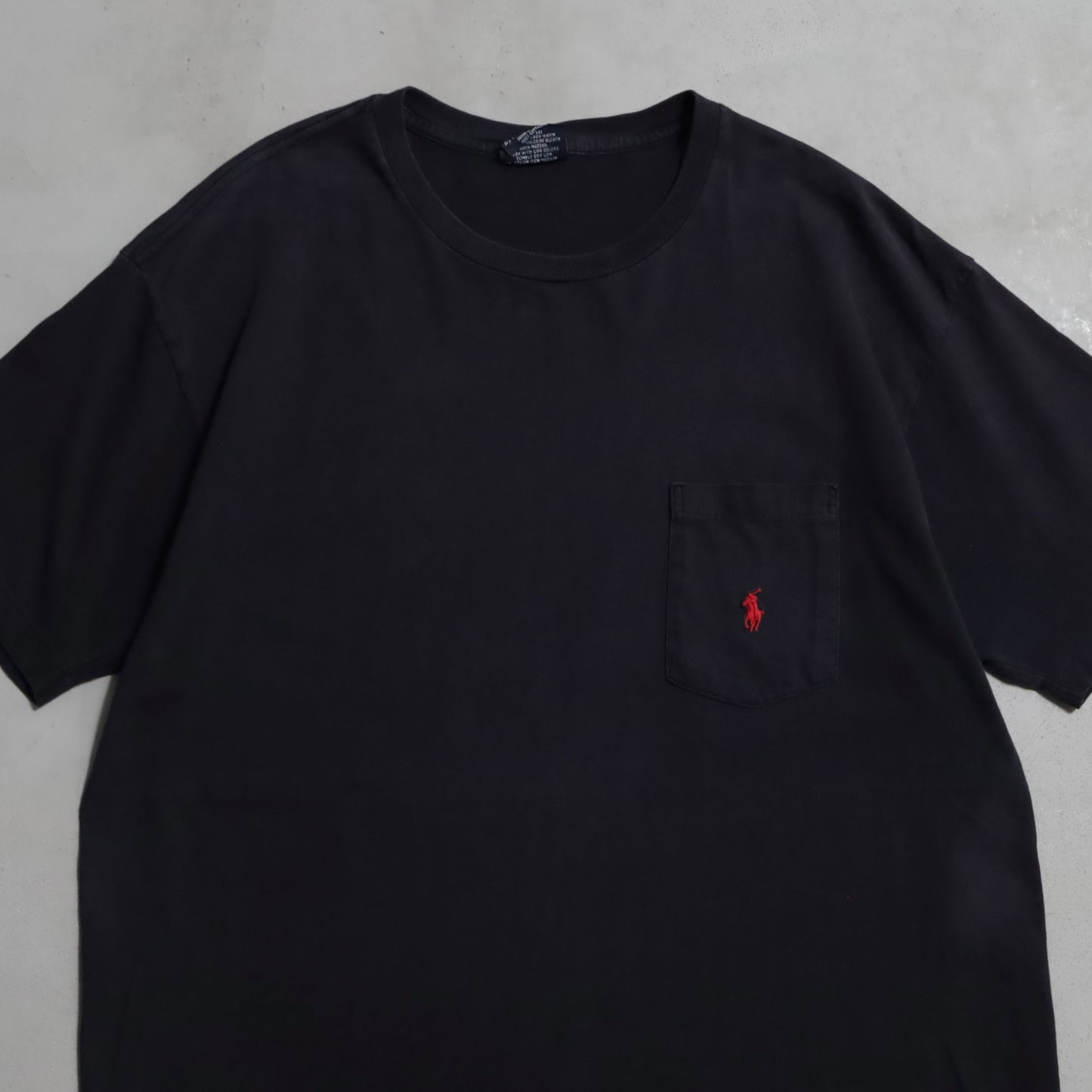 POLO BY RALPH LAUREN BLACK PLAIN T-SHIRT (ONE POCKET/MEDIUM/GOOD CONDITION)