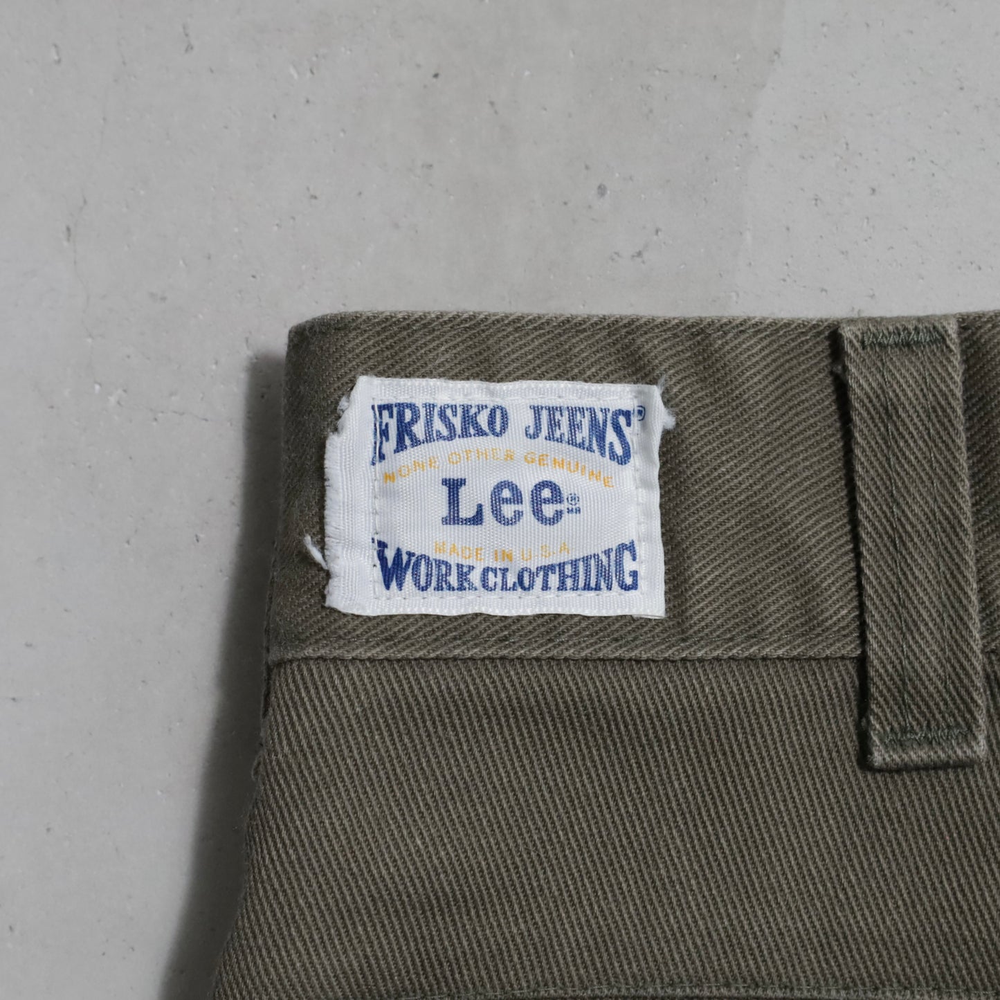 LEE FRISCO JEENS (W32L30/GOOD CONDITION)