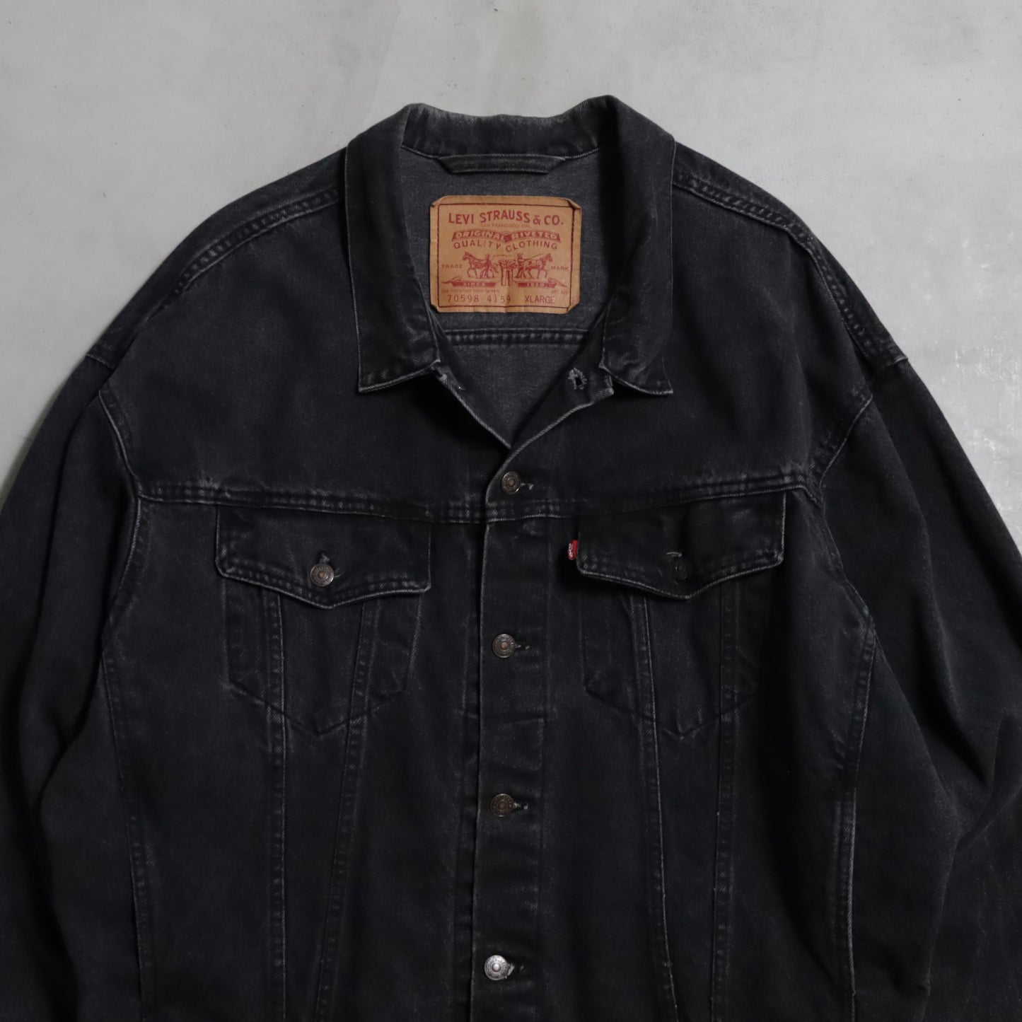 LEVI'S 70598-4159 BLACK DENIM JACKET (XLARGE/GOOD CONDITION)