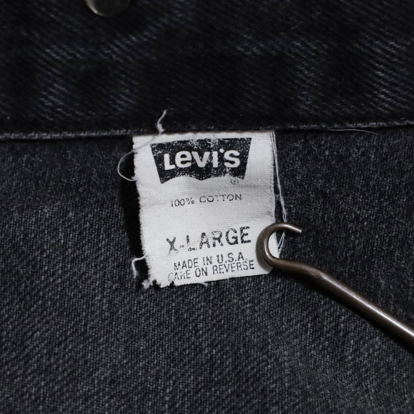 LEVI'S 70598-4159 BLACK DENIM JACKET (XLARGE/GOOD CONDITION)