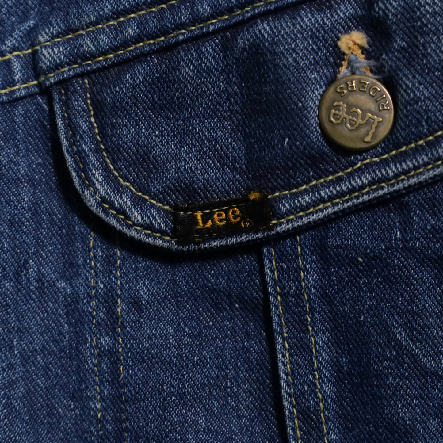 LEE 101-J DENIM JACKET (SIZE 48R/GOOD CONDITION)