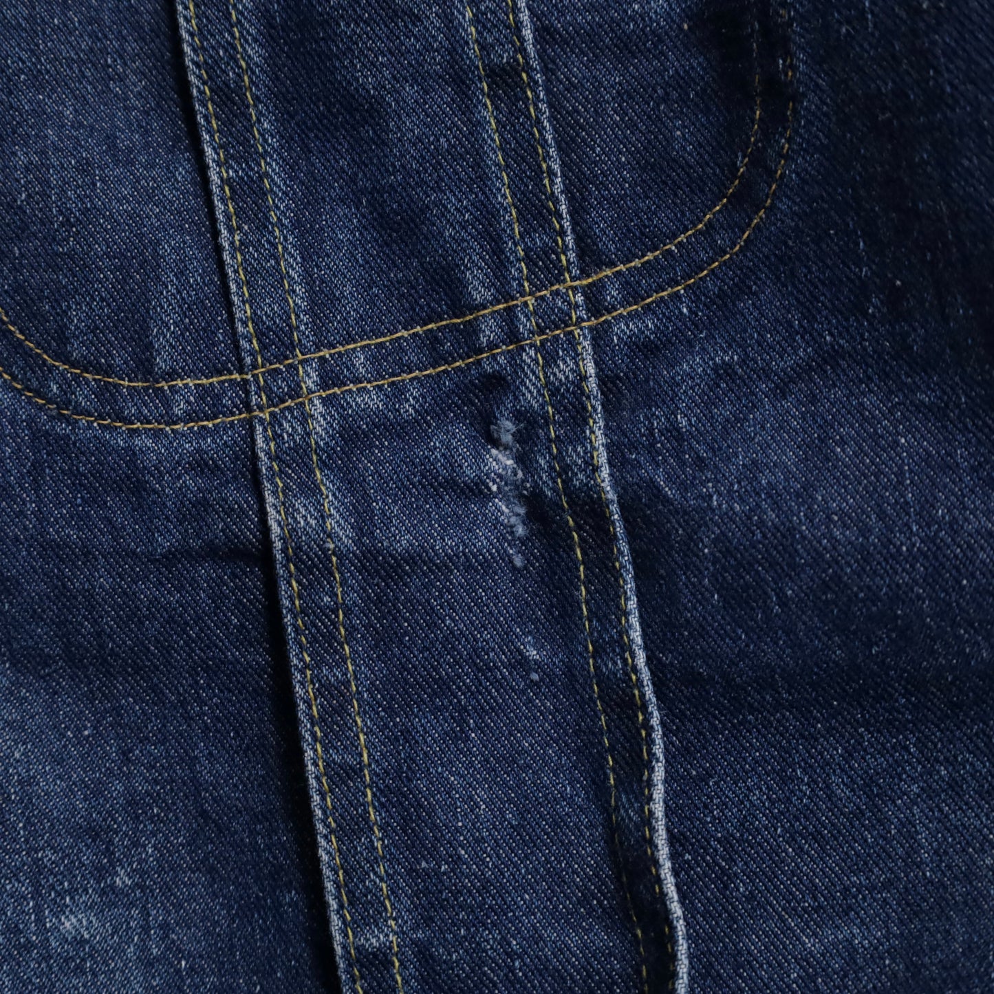 LEE 101-J DENIM JACKET (SIZE 48R/GOOD CONDITION)