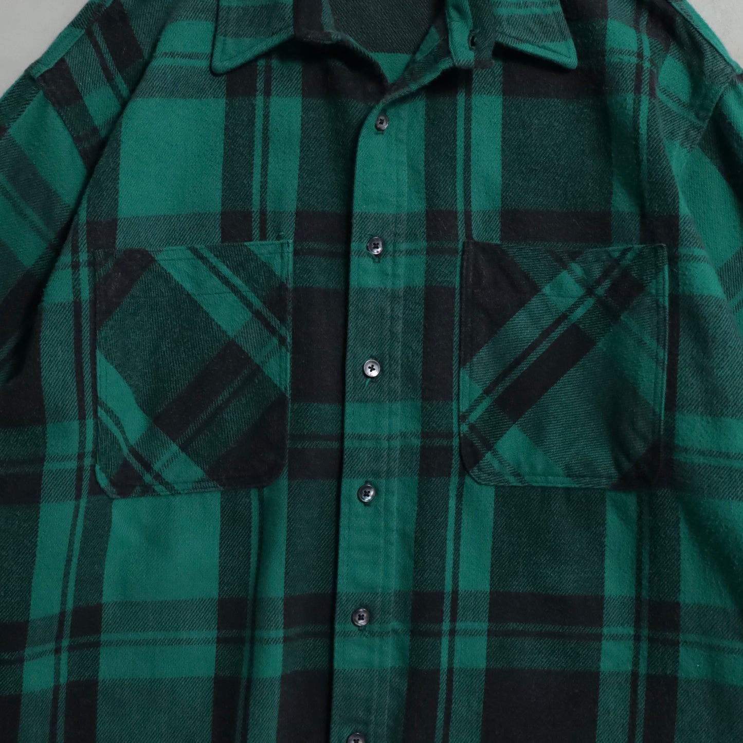 STJOHN'SBAY PLAID HEAVY FLANNEL SHIRT (XLARGE/GOOD CONDITION)