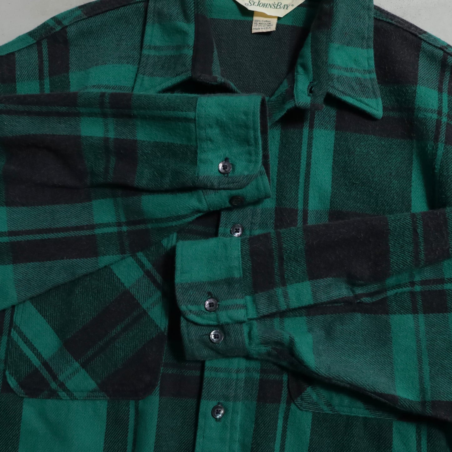 STJOHN'SBAY PLAID HEAVY FLANNEL SHIRT (XLARGE/GOOD CONDITION)
