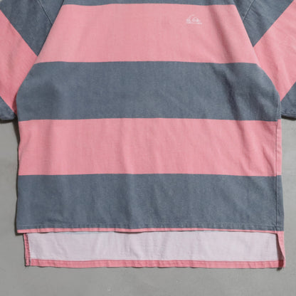 QUIKSILVER WIDE STRIPED PATTERN T-SHIRT (LARGE/GOOD CONDITION)