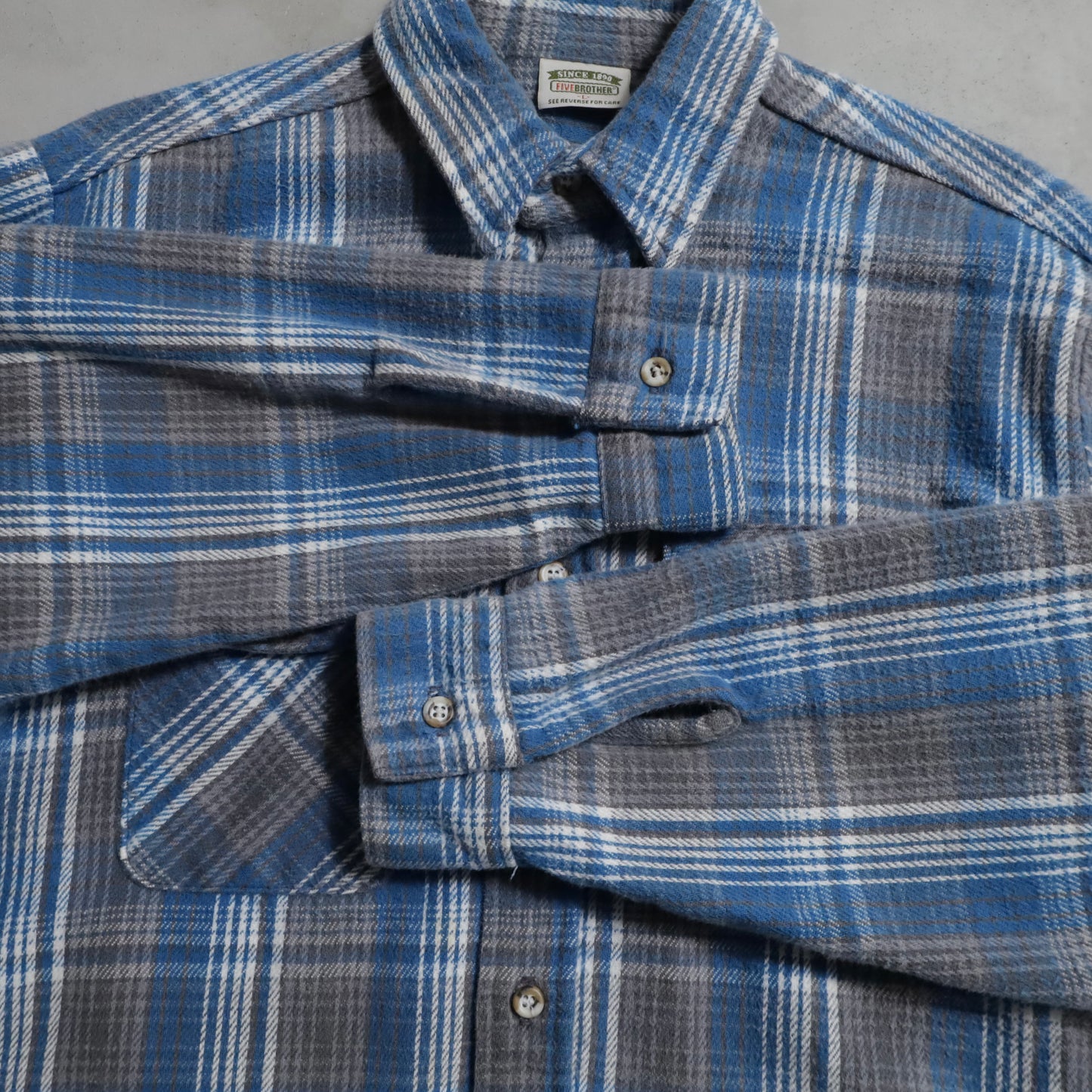 FIVEBROTHER PLAID HEAVY FLANNEL SHIRT (LARGE/GOOD CONDITION)