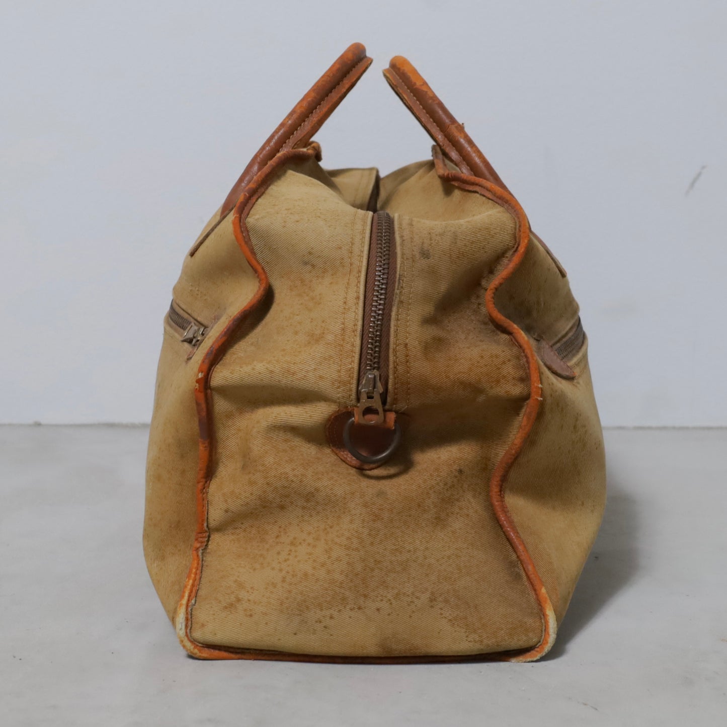 L.L.BEAN ZIPPER DUFFLE BAG WITH BRASS LUGGAGE LOCK (GOOD CONDITION)