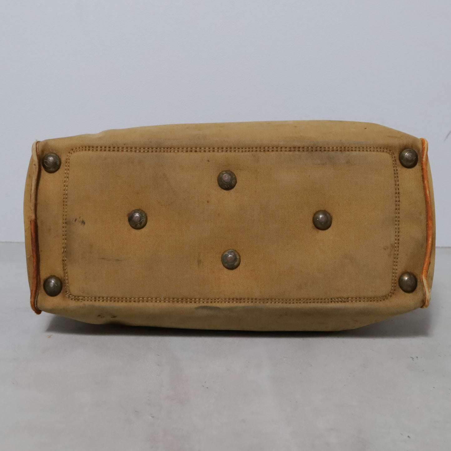 L.L.BEAN ZIPPER DUFFLE BAG WITH BRASS LUGGAGE LOCK (GOOD CONDITION)