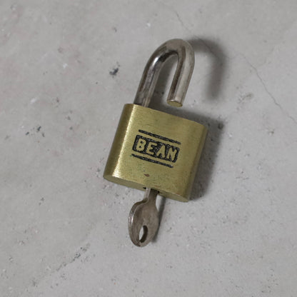 L.L.BEAN ZIPPER DUFFLE BAG WITH BRASS LUGGAGE LOCK (GOOD CONDITION)