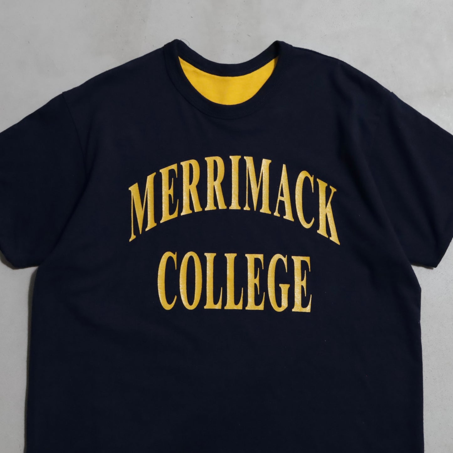 CHAMPION "MERRIMACK COLLEGE" W/F T-SHIRT (XLARGE/GOOD CONDITION)