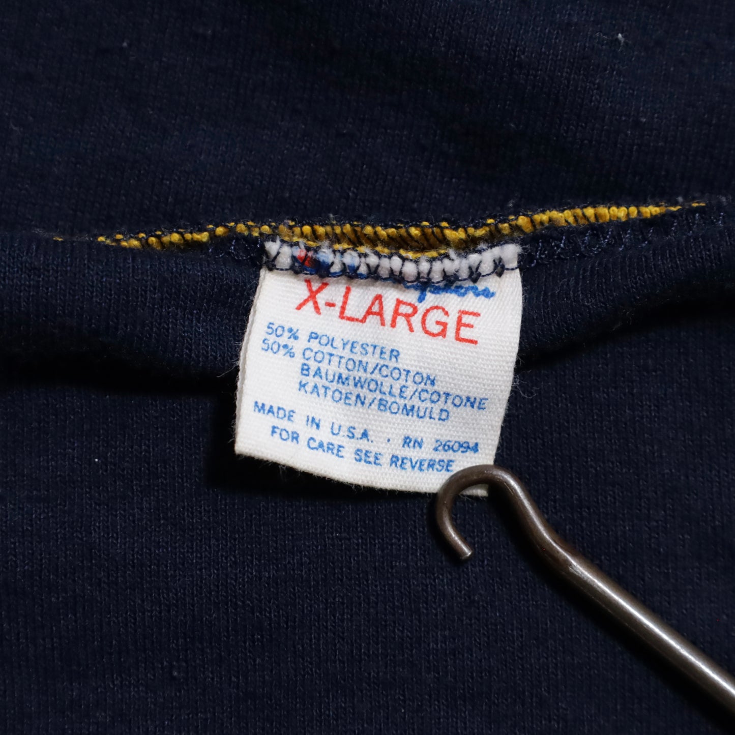 CHAMPION "MERRIMACK COLLEGE" W/F T-SHIRT (XLARGE/GOOD CONDITION)