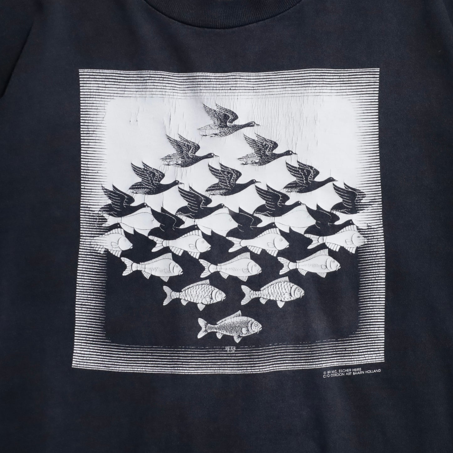 M.C.ESCHER ART T-SHIRT (XLARGE/GOOD CONDITION)