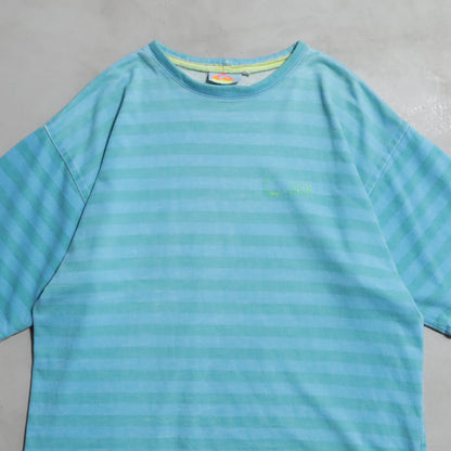 QUIKSILVER STRIPED PATTERN T-SHIRT (LARGE/GOOD CONDITION)