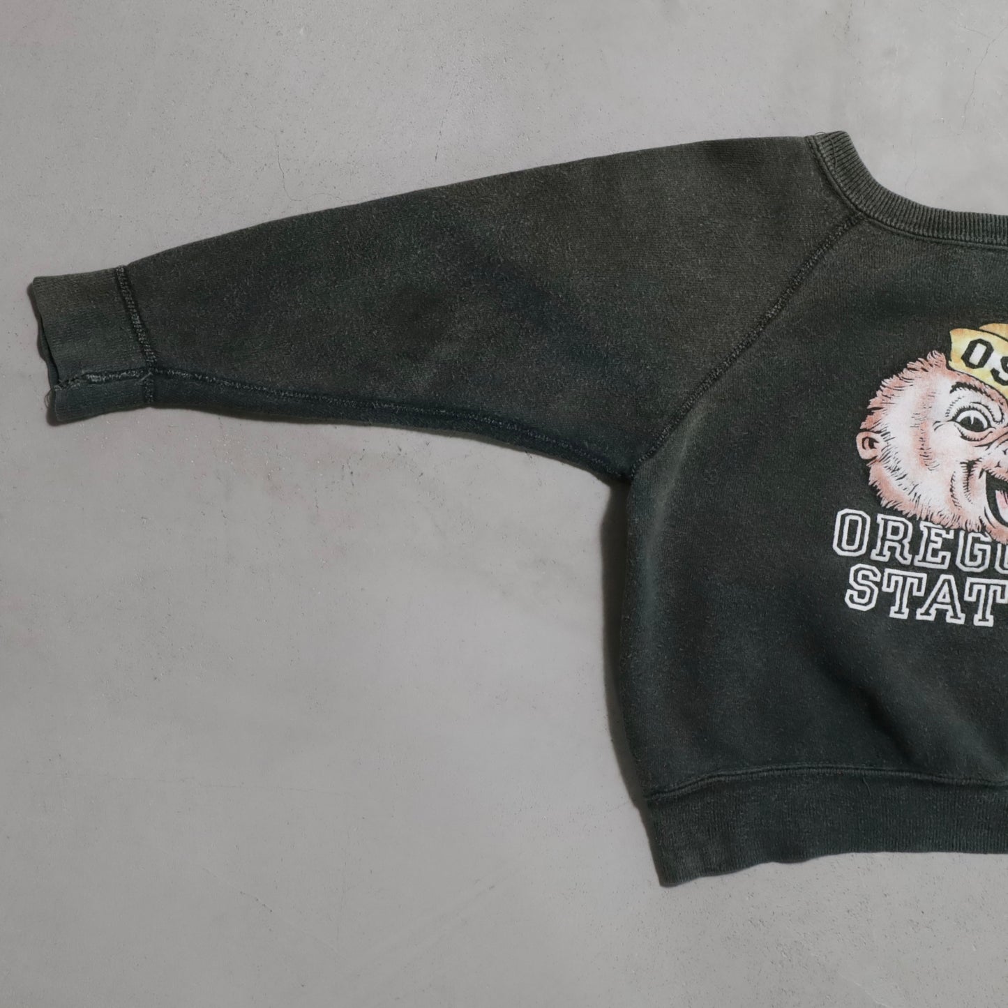 COLLEGIATE PACIFIC ”OREGON STATE" COLOR FLOCKY SWEAT SHIRT (KIDS/SMALL/GOOD CONDITION)