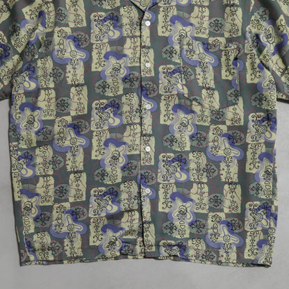 STUSSY ALL-OVER PATTERN RAYON LOOP COLLAR SHIRT (SMALL/VERY GOOD CONDITION)