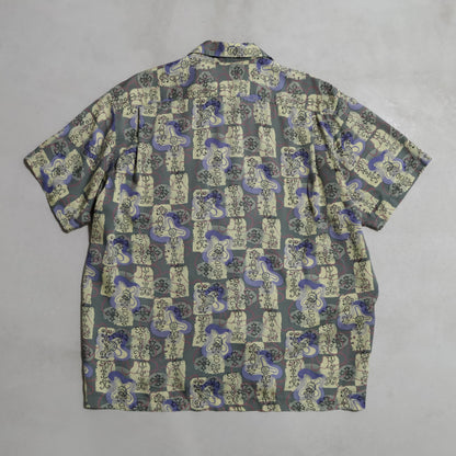 STUSSY ALL-OVER PATTERN RAYON LOOP COLLAR SHIRT (SMALL/VERY GOOD CONDITION)