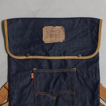 LEVI'S DENIM BACKPACK (GOOD CONDITION)