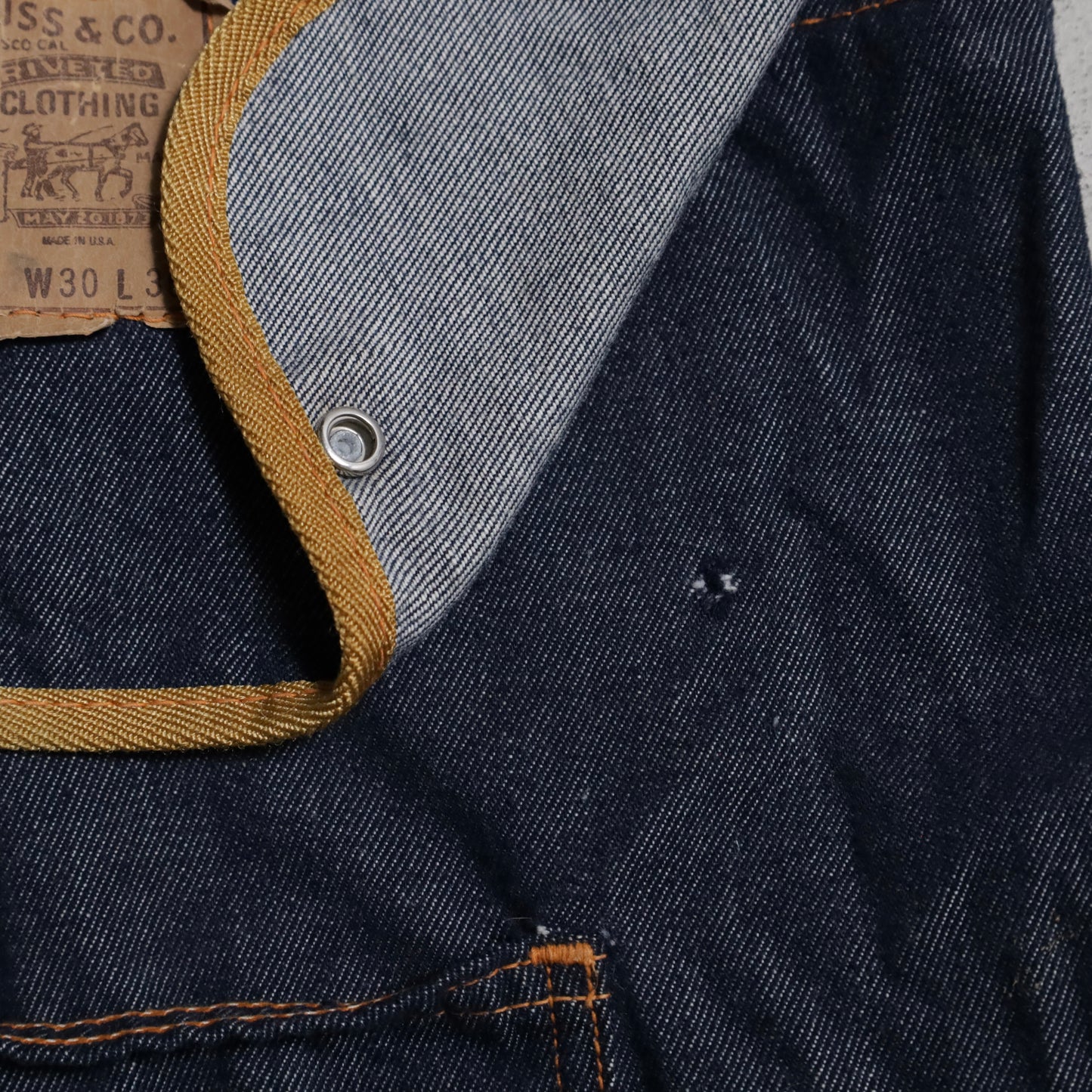 LEVI'S DENIM BACKPACK (GOOD CONDITION)