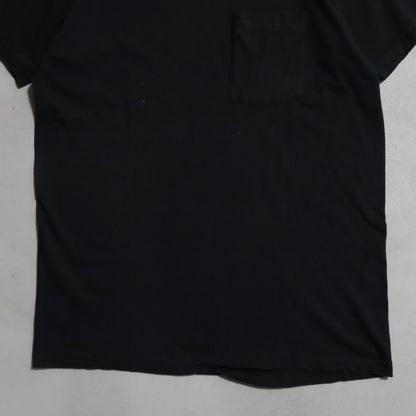 FRUIT OF THE LOOM BLACK PLAIN T-SHIRT (ONE POCKET/XLARGE/GOOD CONDITION)