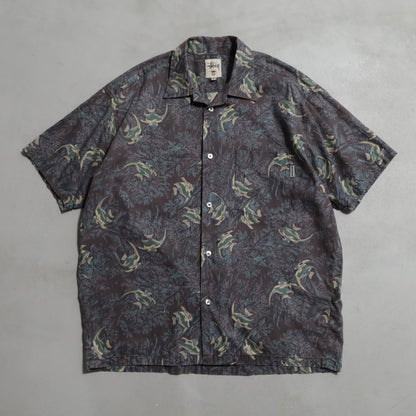 STUSSY ALL-OVER PATTERN LOOP COLLAR SHIRT (MEDIUM/VERY GOOD CONDITION)