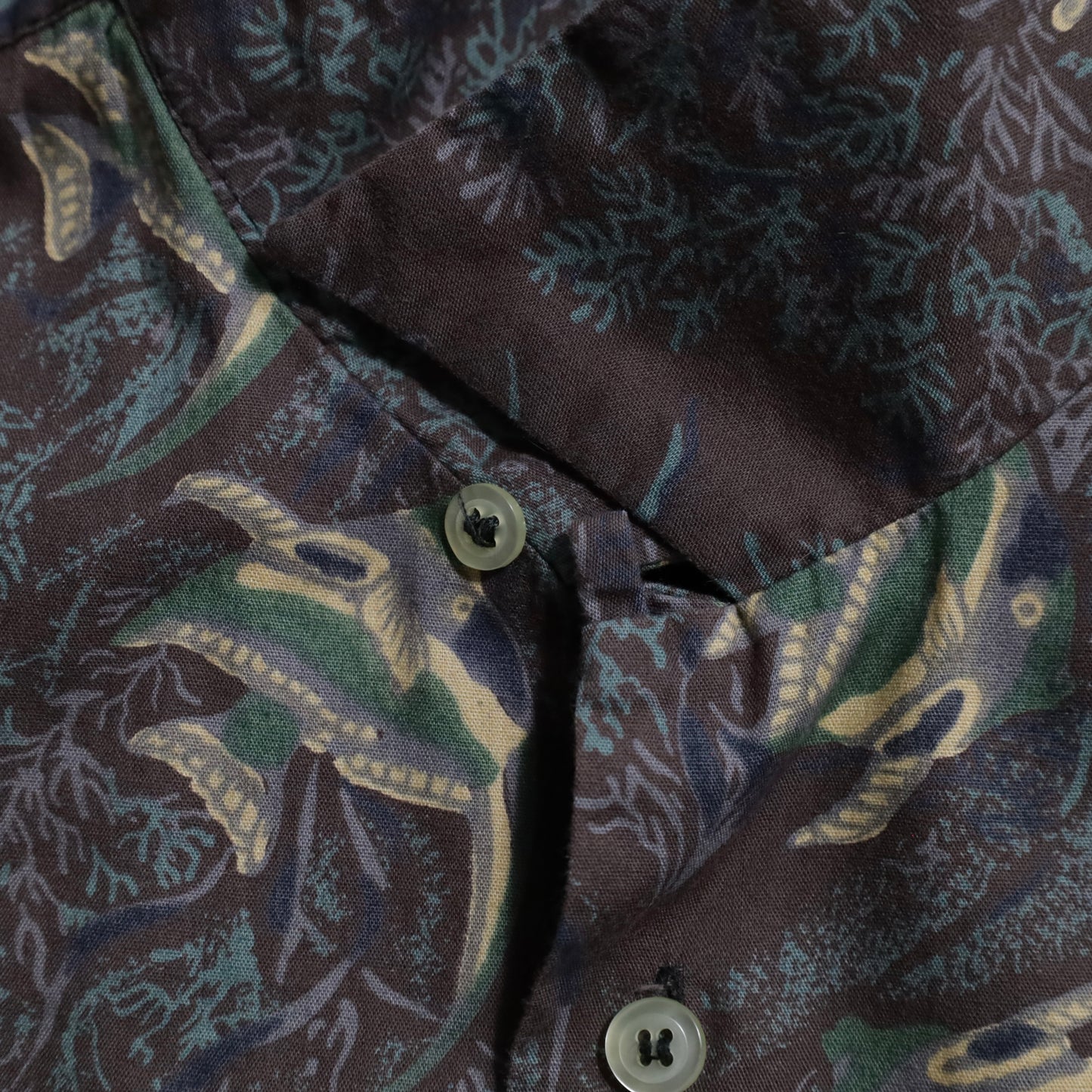 STUSSY ALL-OVER PATTERN LOOP COLLAR SHIRT (MEDIUM/VERY GOOD CONDITION)