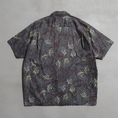 STUSSY ALL-OVER PATTERN LOOP COLLAR SHIRT (MEDIUM/VERY GOOD CONDITION)