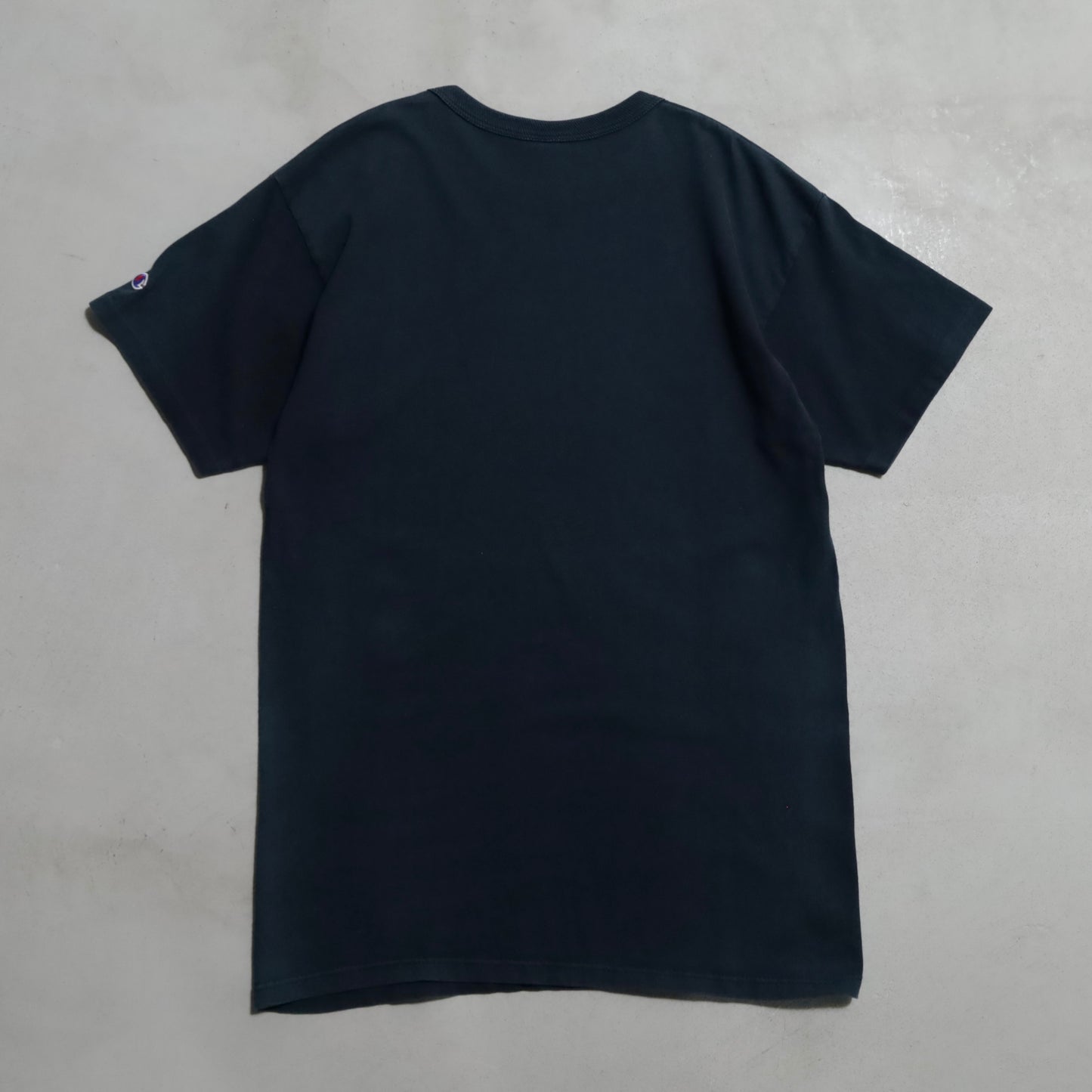 CHAMPION SCRIPT LOGO T-SHIRT (BLACK/LARGE/GOOD CONDITION)