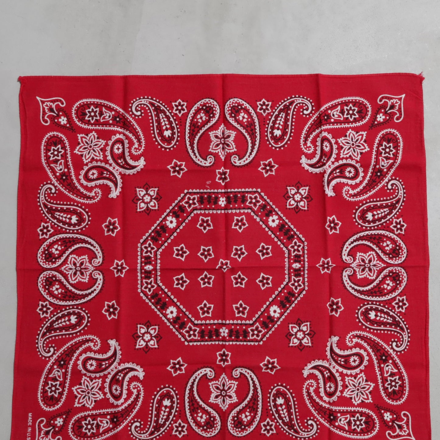 ELEPHANT BRAND PAISLEY PATTERN BANDANA (GOOD CONDITION)