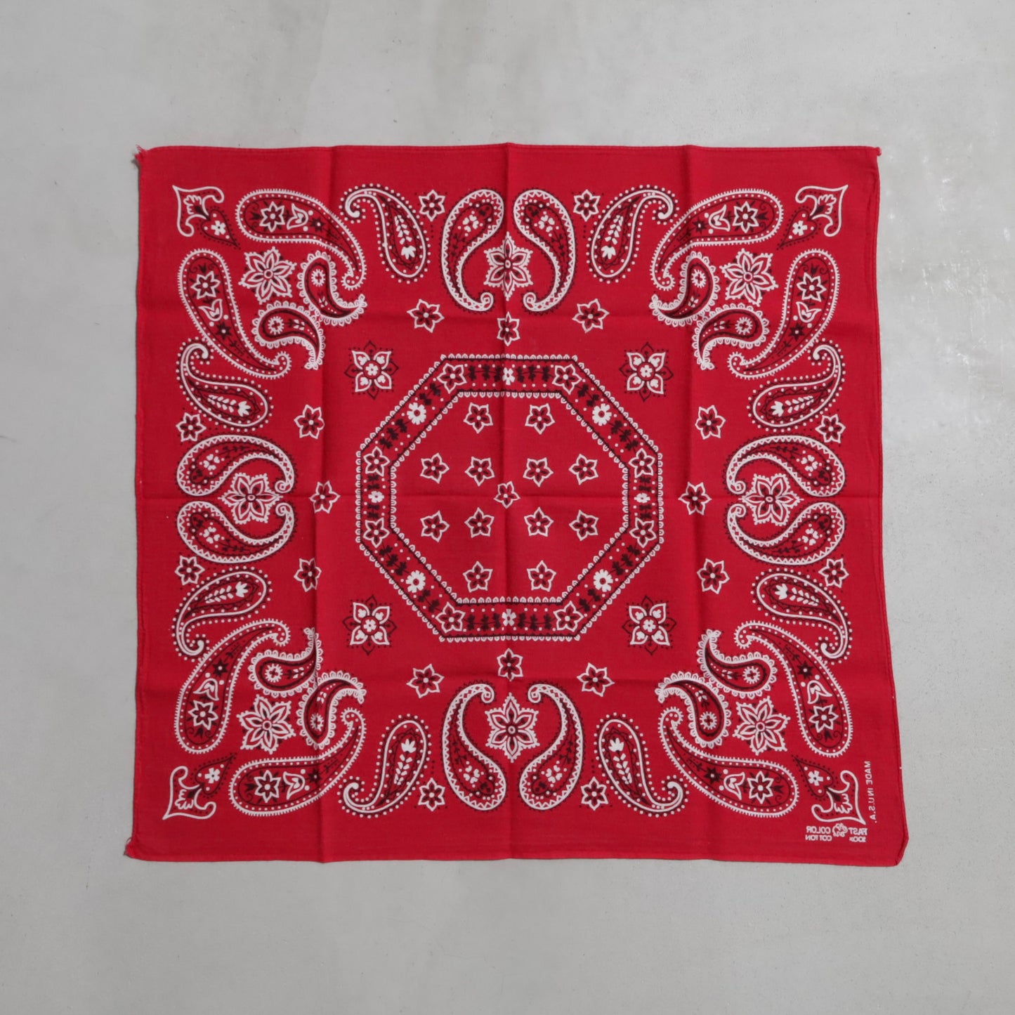 ELEPHANT BRAND PAISLEY PATTERN BANDANA (GOOD CONDITION)