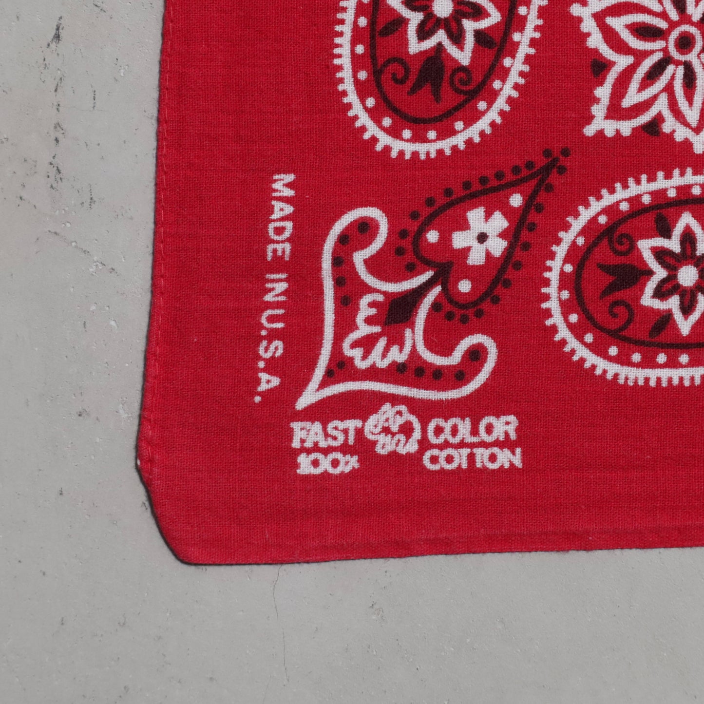 ELEPHANT BRAND PAISLEY PATTERN BANDANA (GOOD CONDITION)
