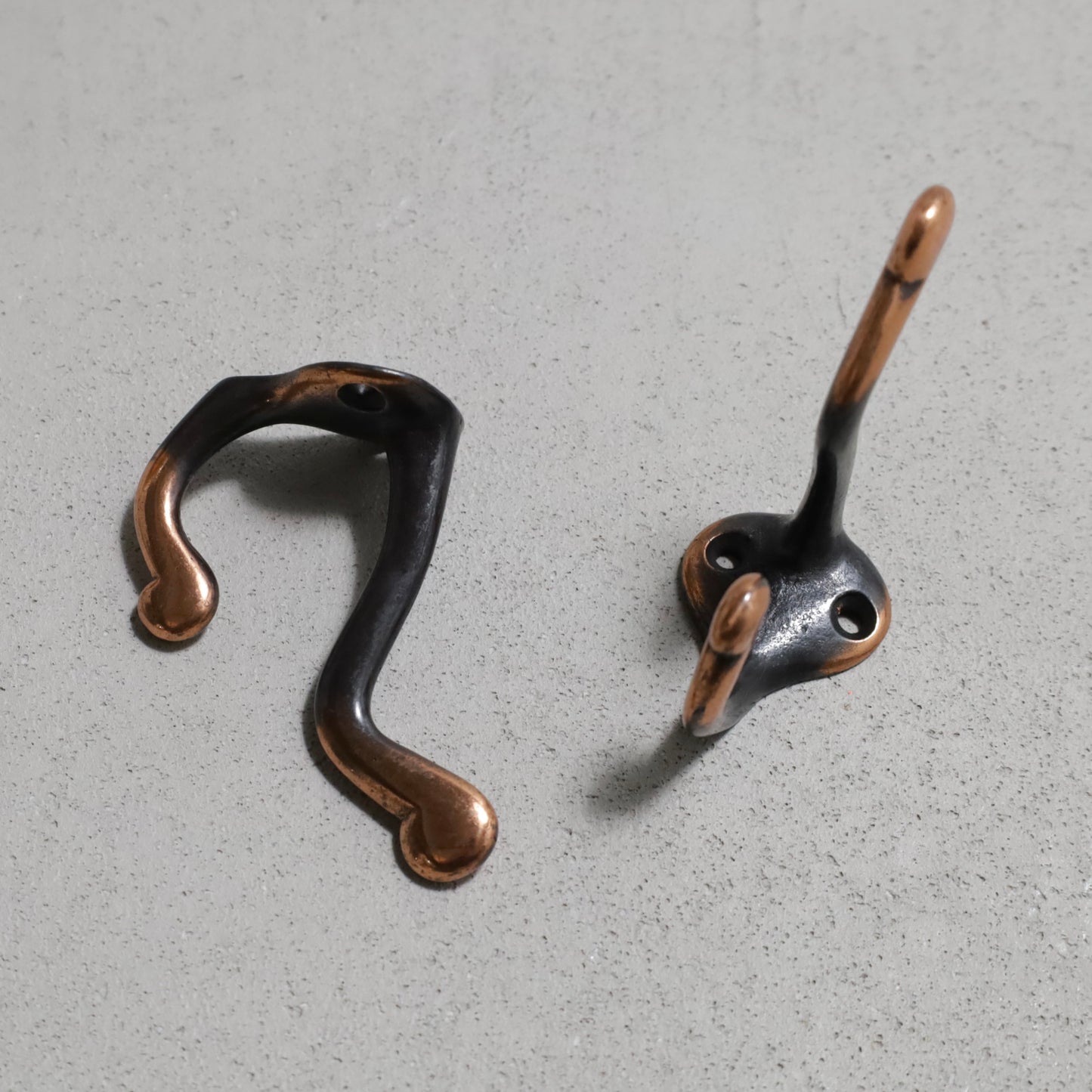 JAPAN COLOR HAT&COAT HOOKS (2PIECES/GOOD CONDITION)