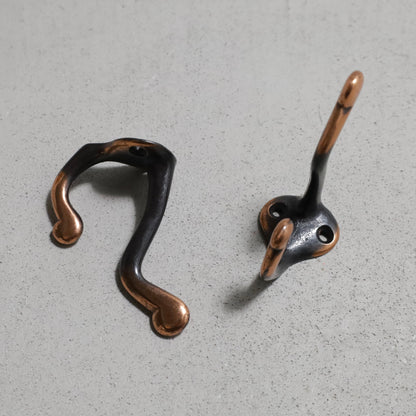JAPAN COLOR HAT&COAT HOOKS (2PIECES/GOOD CONDITION)