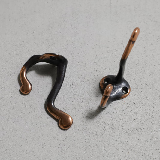 JAPAN COLOR HAT&COAT HOOKS (2PIECES/GOOD CONDITION)